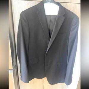 Kenneth Cole Mens Black Full Suit